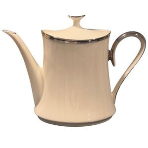 LENOX SOLITAIRE PLATINUM TEA/COFFEE POT & LID Vintage Never Used New Was $289.